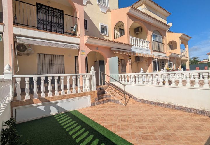 Byhus i Playa Flamenca, Alicante, Playa Flamenca - € 285.000 | Ref: 6-65647/75598 - foto 1