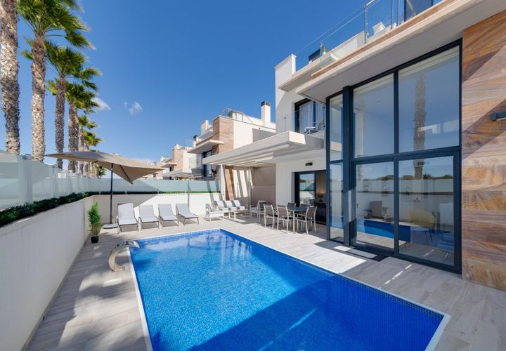 Villa i Cabo Roig, Alicante, Cabo Roig - € 450.000 | Ref: 6-65232/75599 - foto 1