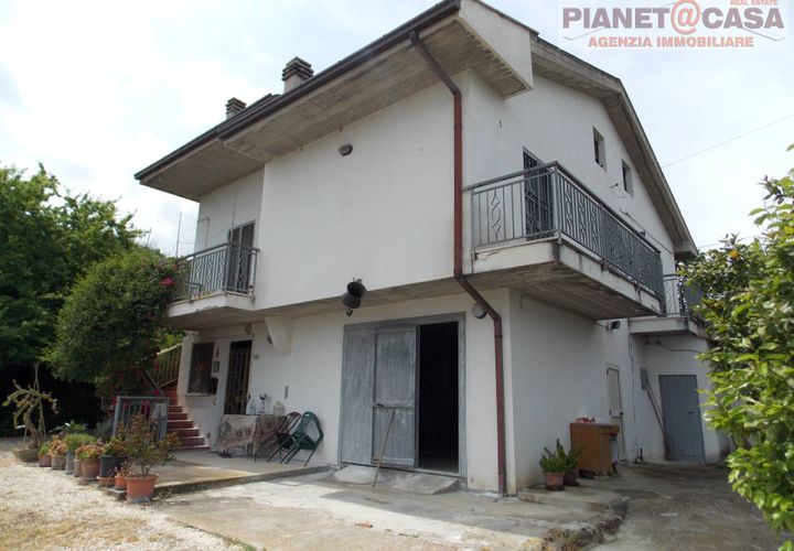 Villa a Ancarano, Teramo, Ancarano - € 159.000 | Ref: VM2784 - foto 1