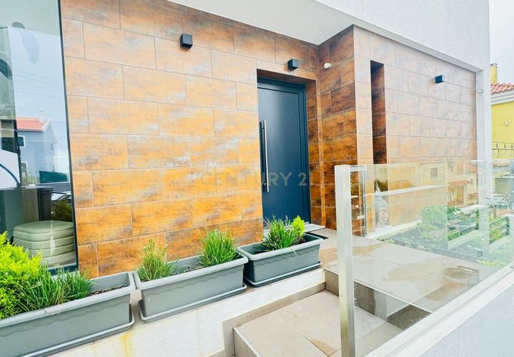 Villa en Odivelas, Lisbon, Odivelas - € 712.000 | Ref: C0221-03867 - photo 1