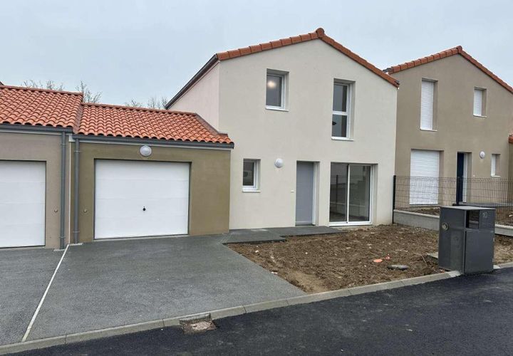Villa a Cholet, Maine-et-Loire, Cholet - € 211.000 | Ref: LA10032026OO - foto 1