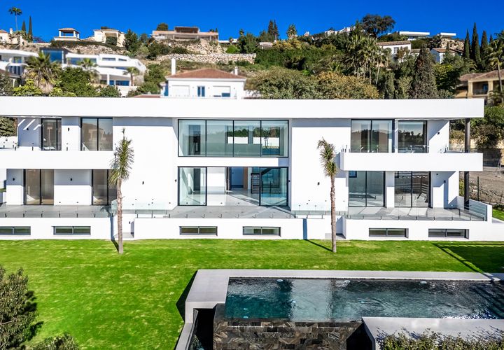 Villa a Estepona, Malaga, Estepona - € 4.000.000 | Ref: MAR-4505 - foto 1