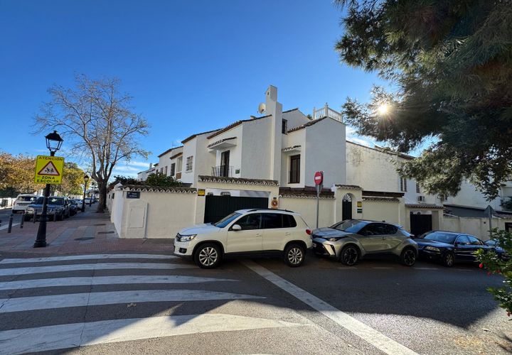 Byhus i Marbella, Malaga, Marbella - € 1.050.000 | Ref: HFMs670273 - foto 1