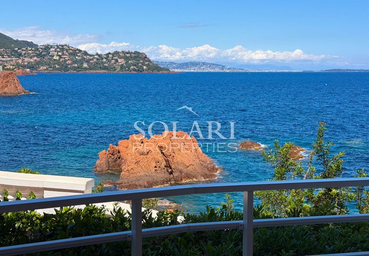 Lejlighed i Saint-Raphaël, Var, Saint-Raphaël - € 450.000 | Ref: 86832595 - foto 1
