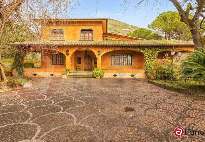 Villa a Castrocielo, Frosinone, Castrocielo - € 925.000 | Ref: AC99-149-1711 - foto 1