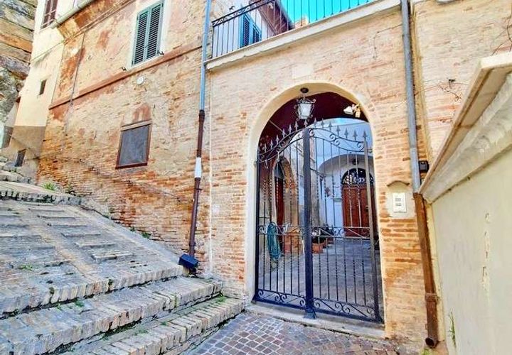 Villa a Penne, Pescara, Penne - € 115.000 | Ref: 2034-961968 - foto 1