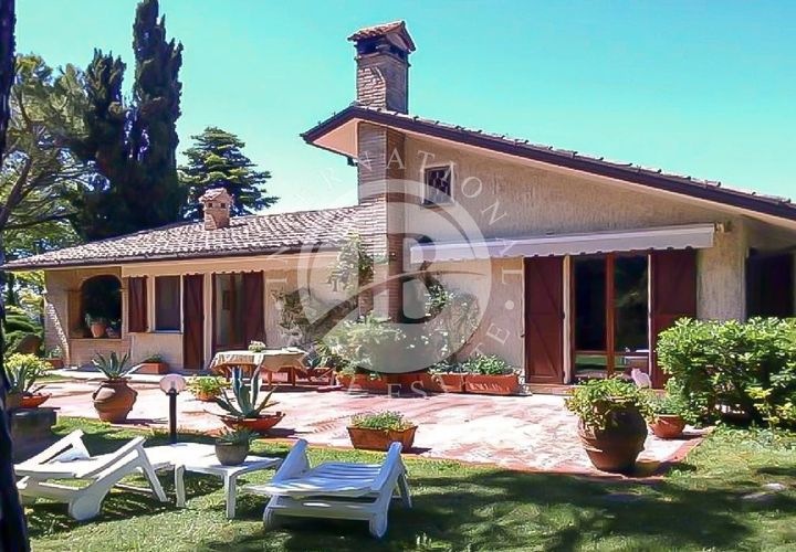 Villa a Pesaro, Pesaro and Urbino, Pesaro - € 1.000.000 | Ref: GI 3 - foto 1