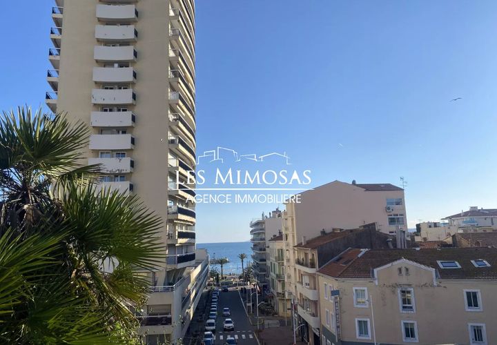 Lejlighed i Saint-Raphaël, Var, Saint-Raphaël - € 265.000 | Ref: 7277 - foto 1