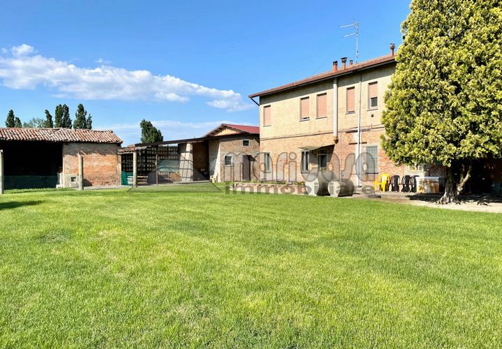Landejendom i Ferrara, Ferrara, Ferrara - € 98.000 | Ref: Ma 1846 - foto 1