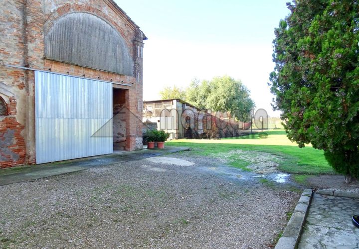 Landejendom i Ferrara, Ferrara, Ferrara - € 68.000 | Ref: Ma 1847 - foto 1