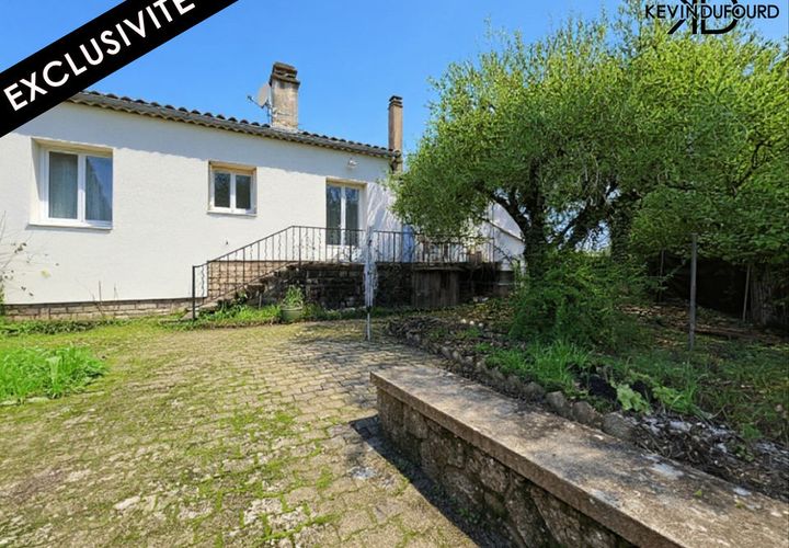 Villa a Aubenas, Ardeche, Aubenas - € 175.000 | Ref: 2169-M-AUBENAS13100 - foto 1