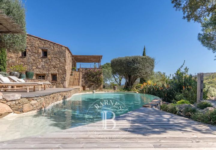 Landejendom i Porto-Vecchio, Corse-du-Sud, Porto-Vecchio - € 2.290.000 | Ref: RV2137 - foto 1