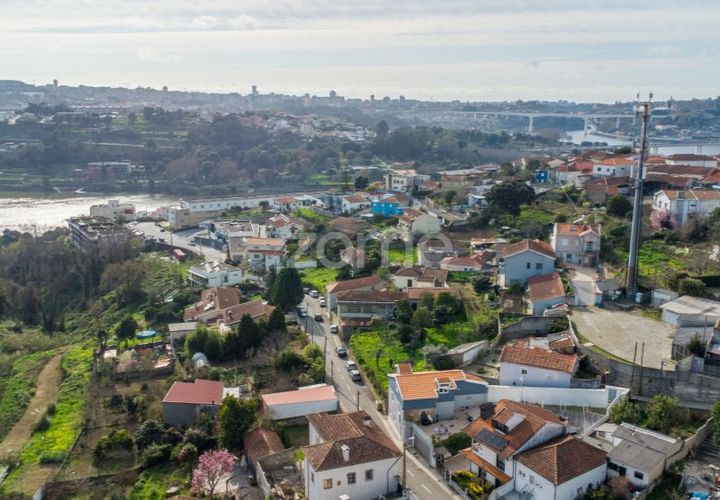 Villa en Gondomar, Porto, Gondomar - € 410.000 | Ref: ZMPT586813 - photo 1