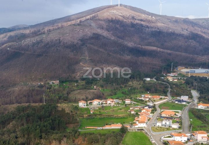 Helårsgrund i Penafiel, Porto, Penafiel - € 250.000 | Ref: ZMPT586597 - foto 1