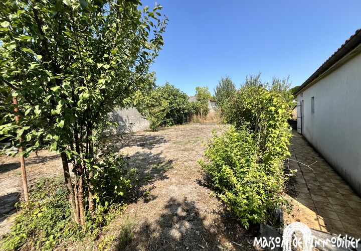Villa a Merpins, Charente, Merpins - € 179.000 | Ref: CLVMA30006917 NE - foto 1