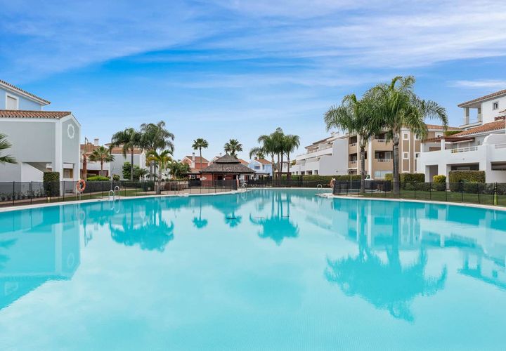 Leilighet i Estepona, Malaga, Estepona - € 394 950 | Ref: CDS5306836-FO - foto 1