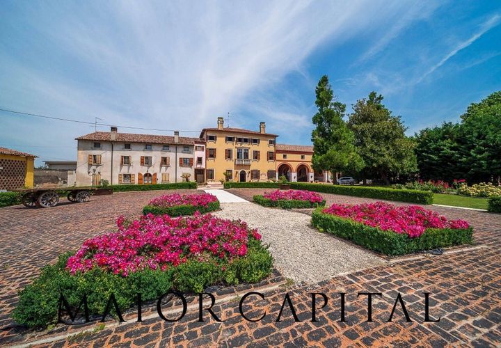 Villa a Verona, Verona, Verona - € 1.350.000 | Ref: GLV-07-24 - foto 1