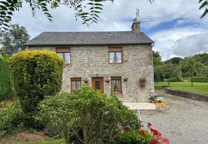 Villa i Sourdeval, Manche, Sourdeval - € 134.500 | Ref: 9605A - foto 1