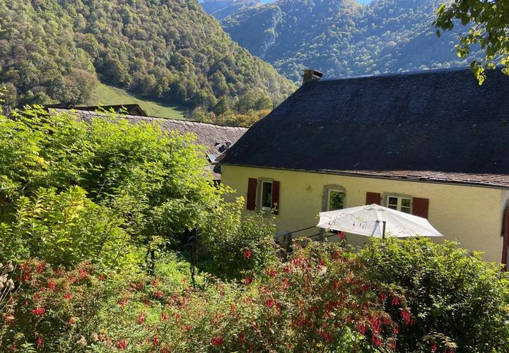 Villa in Bedous, Pyrenees-Atlantiques, Bedous - € 275.000 | Ref: 9733A - foto 1