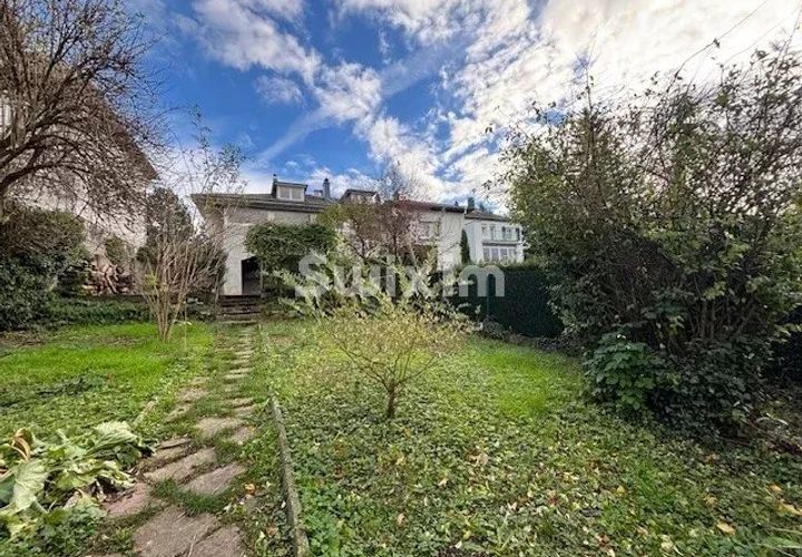 Villa a Mulhouse, Haut-Rhin, Mulhouse - € 335.000 | Ref: 0980SF - foto 1