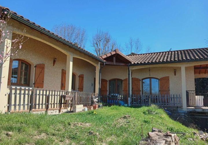 Villa a Vic-le-Comte, Puy-de-Dome, Vic-le-Comte - € 405.000 | Ref: 340933027215 - foto 1