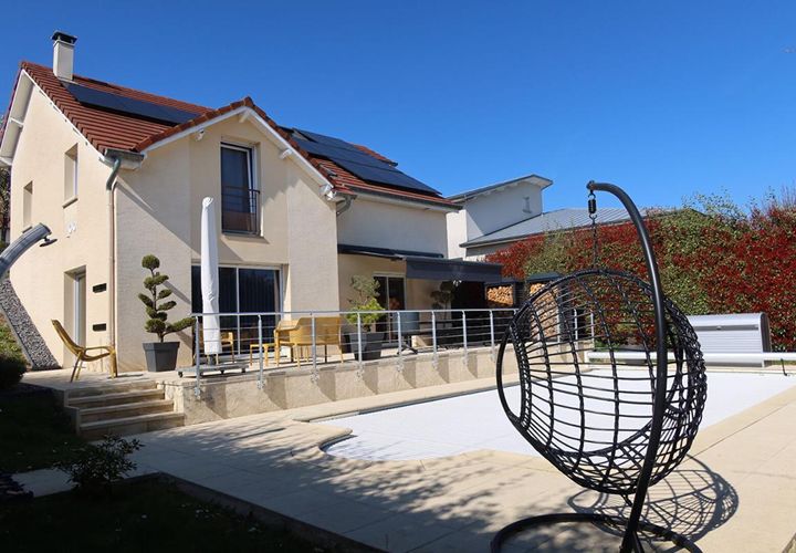 Villa a Besancon, Doubs, Besancon - € 550.000 | Ref: 37065-BES - foto 1
