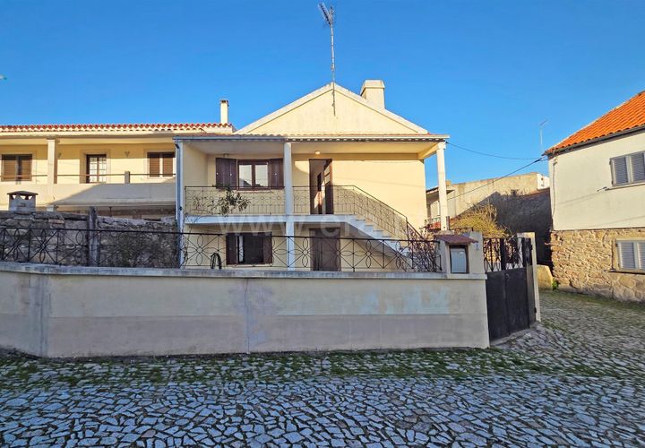 Landsbyhus i Almeida, Guarda, Almeida - € 64.000 | Ref: 046260045 - foto 1