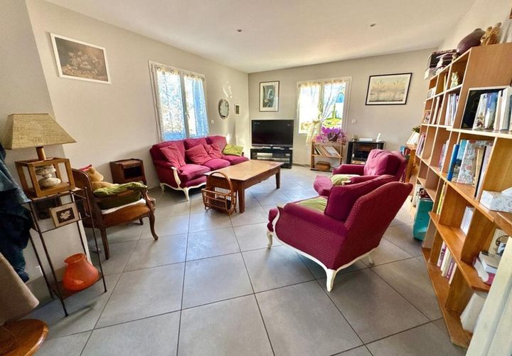 Villa a Roanne, Loire, Roanne - € 239.000 | Ref: 340932741723 - foto 1