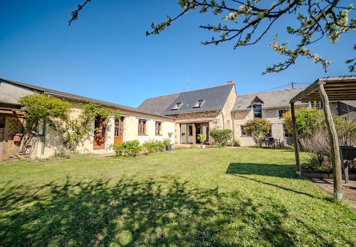 Villa a Saumur, Maine-et-Loire, Saumur - € 375.000 | Ref: 340938676420 - foto 1