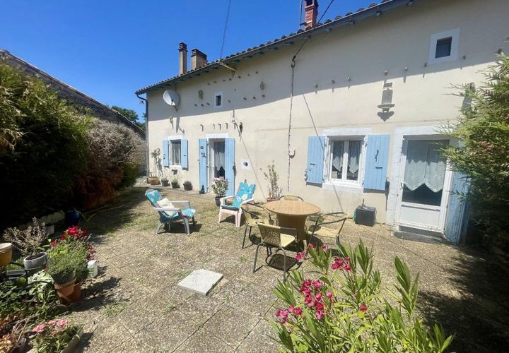 Casa de campo en Bouin, Deux-Sevres, Bouin - € 172.800 | Ref: 64E7D06E89AD4602 - photo 1
