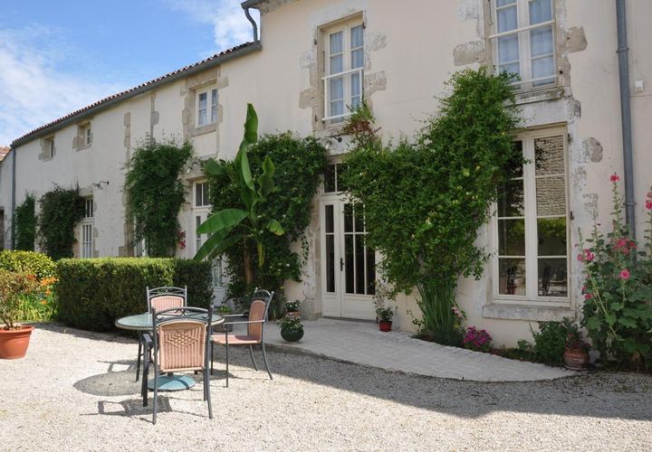 Villa a Aulnay, Charente-Maritime, Aulnay - € 1.058.000 | Ref: 77BC7F390C45406E - foto 1