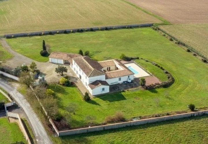 Villa em Essouvert, Charente-Maritime, Essouvert - € 765.000 | Ref: 0554A9744EF04BC8 - foto 1