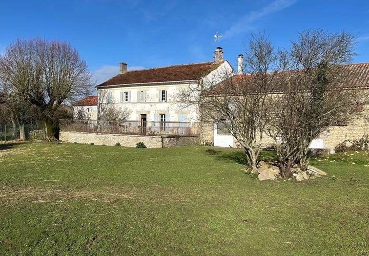 Villa a Saint-Crepin, Charente-Maritime, Saint-Crepin - € 299.000 | Ref: E7684690D03742F9 - foto 1