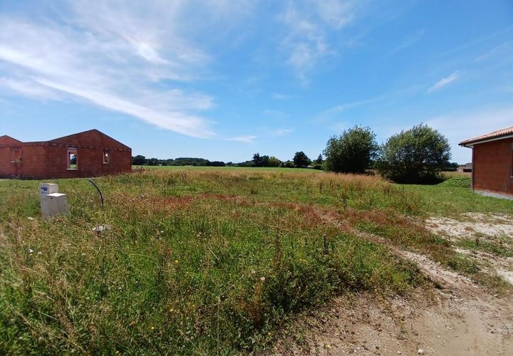 Helårsgrund i Clermont, Landes, Clermont - € 64.000 | Ref: 833E47C6984C4BD7 - foto 1