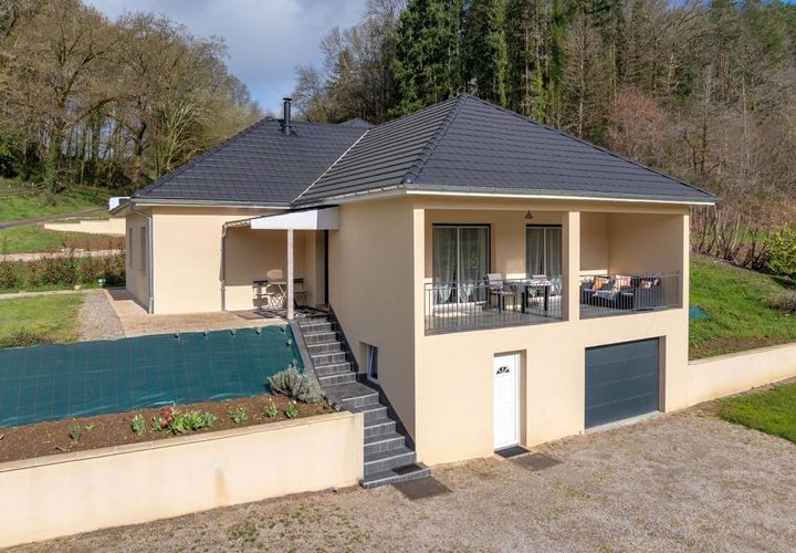 Villa a Altillac, Correze, Altillac - € 295.000 | Ref: 89A3C628AA2243E4 - foto 1