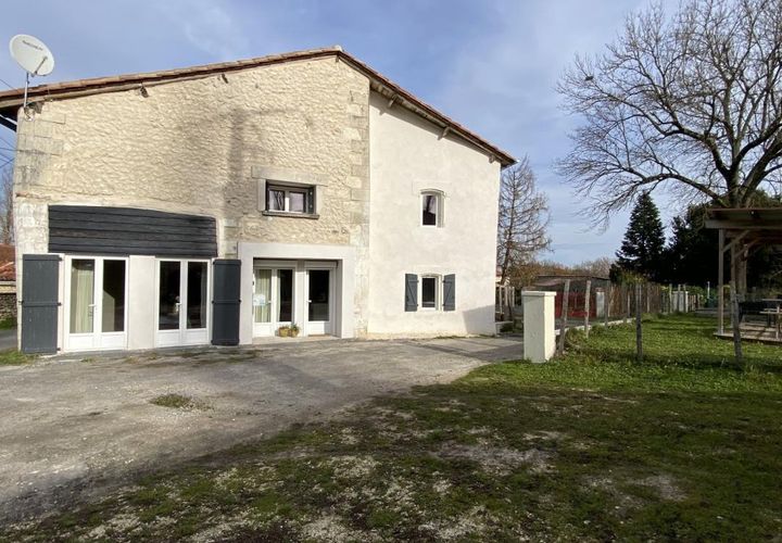 Villa i Riberac, Dordogne, Riberac - € 172.800 | Ref: 3068D333CFB4443B - foto 1