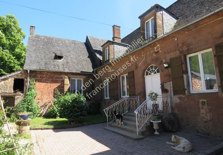 Villa a Louignac, Correze, Louignac - € 679.000 | Ref: 22D10747C6A44DD3 - foto 1