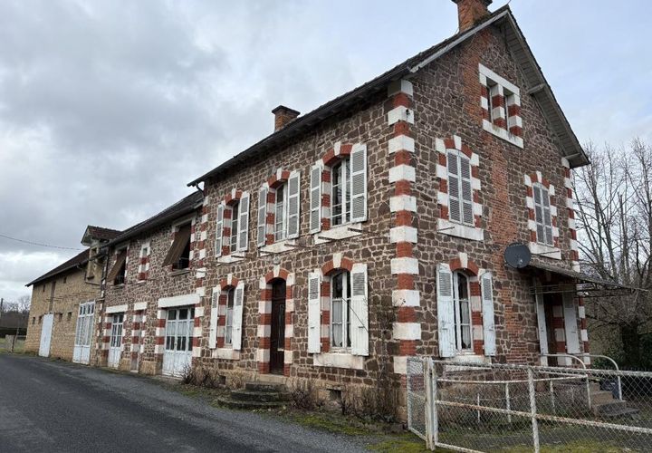 Villa a Ayen, Correze, Ayen - € 249.000 | Ref: C2CE0DCD927E4923 - foto 1