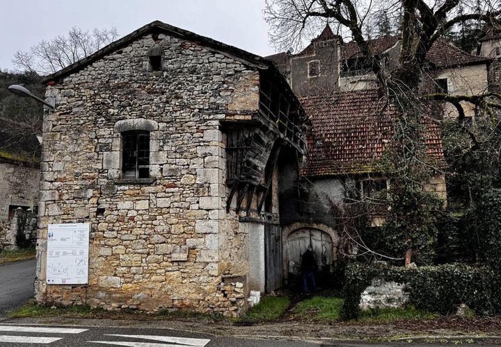 Farm hus i Saint-Sulpice, Lot, Saint-Sulpice - € 56.000 | Ref: 4D9B2B5C15814055 - foto 1