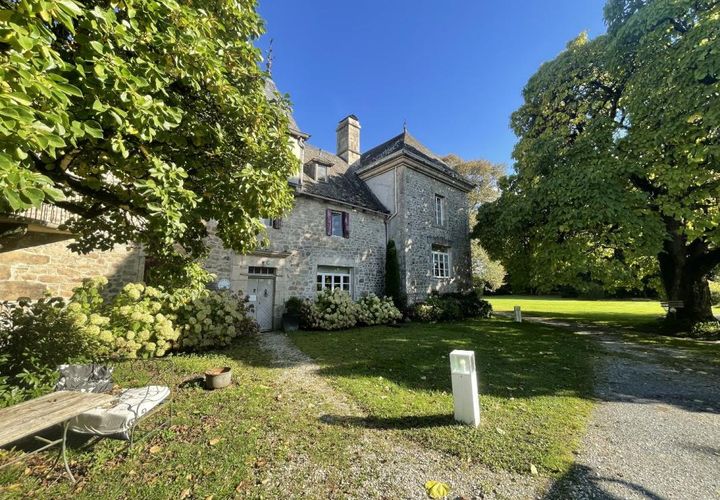 Villa a Hautefage, Correze, Hautefage - € 1.495.000 | Ref: 879094A348524505 - foto 1