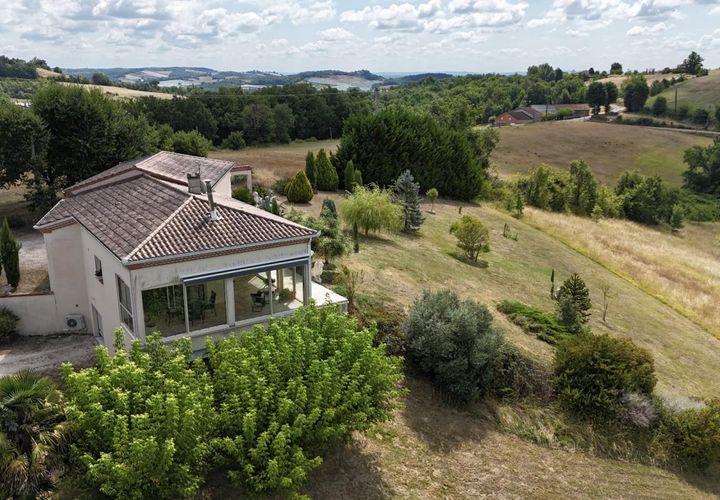 Landejendom i Moissac, Tarn-et-Garonne, Moissac - € 398.000 | Ref: B5FAFB772B504134 - foto 1