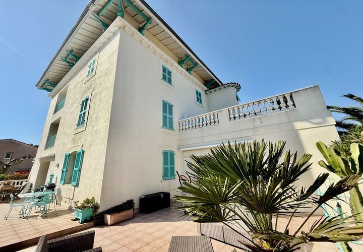 Leilighet i Sainte-Maxime, Var, Sainte-Maxime - € 985 000 | Ref: HH-16118348 - foto 1