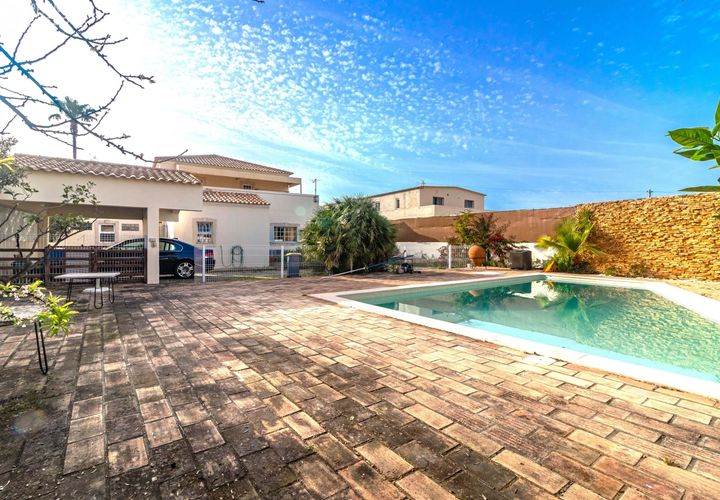 Villa i Almancil, Faro, Almancil - € 1.050.000 | Ref: M2081 - foto 1