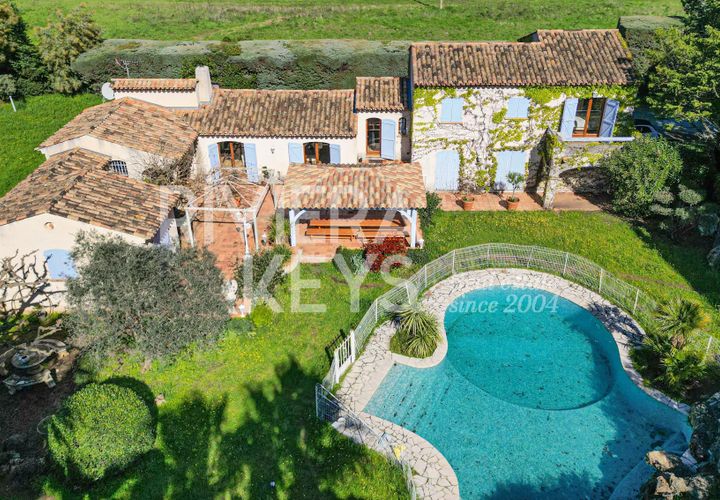 Landejendom i Frejus, Var, Frejus - € 1.895.000 | Ref: 86778658 - foto 1