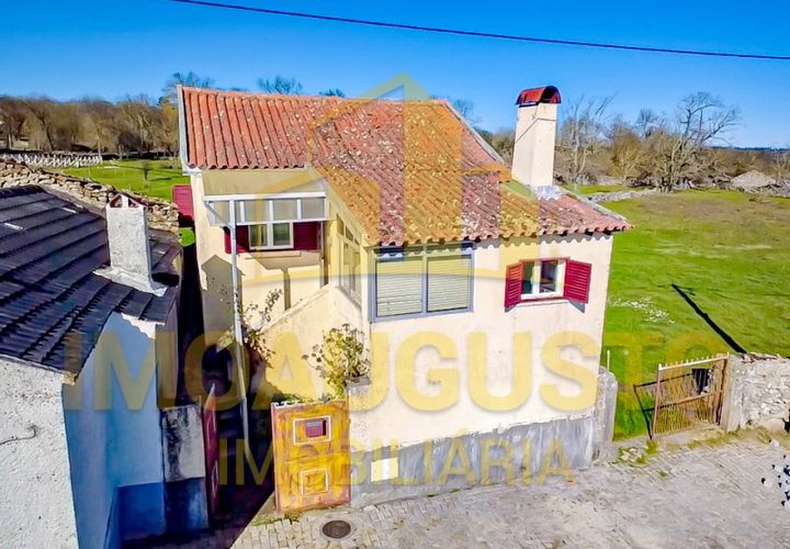 Villa i Rochoso e Monte Margarida, Guarda, Rochoso e Monte Margarida - € 53.500 | Ref: CAS_2427 - foto 1