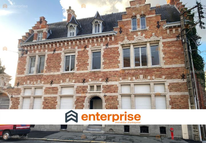 Erhvervsejendom i Bethune, Pas-de-Calais, Bethune - € 450.000 | Ref: 22611 - foto 1