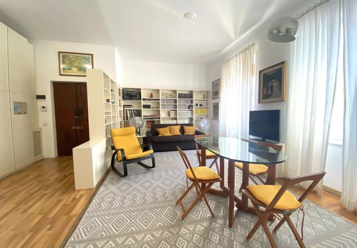 Apartament a Como, Como, Como - € 1.500/mes | Ref: 459 - foto 1