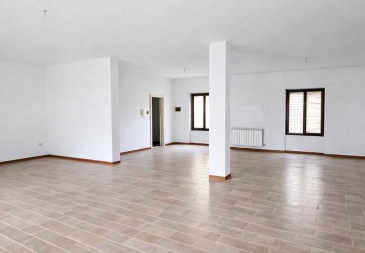 Erhvervsejendom i Verdello, Bergamo, Verdello - € 129.000 | Ref: verdello tot - foto 1