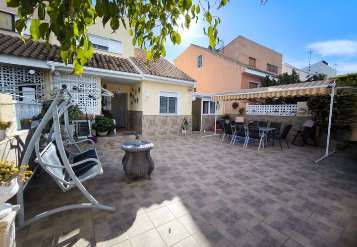 Rækkehus i La Nucia, Alicante, La Nucia - € 298.000 | Ref: TGC-731 - foto 1