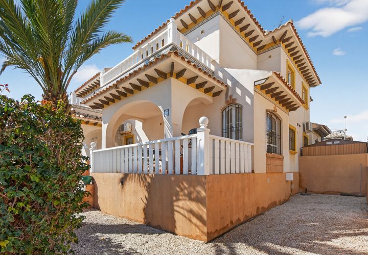 Rækkehus i Orihuela Costa, Alicante, Orihuela Costa - € 229.000 | Ref: 3405-04272 - foto 1